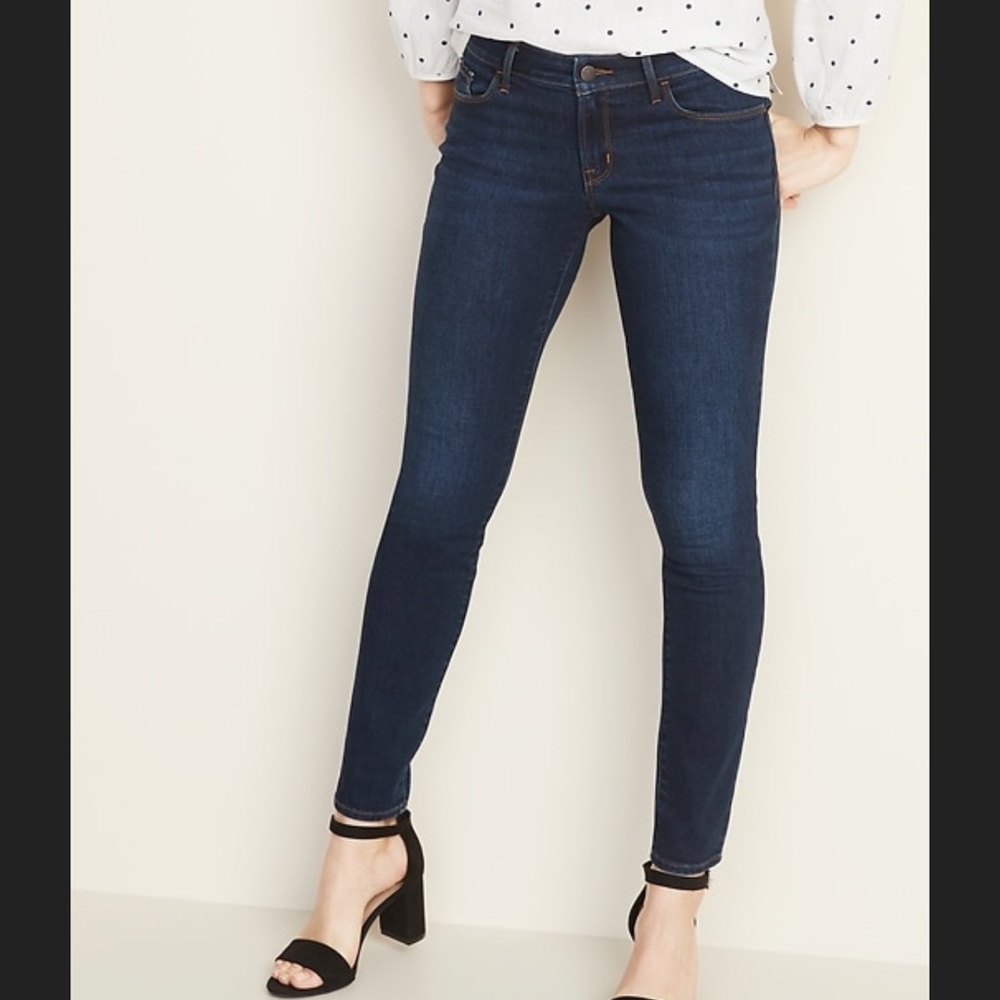 Old Navy Mid Rise Pop Icon Skinny Jean